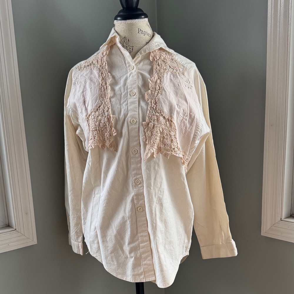 Vintage Handmade Doily lace trimmed cotton western rodeo long sleeve button down
